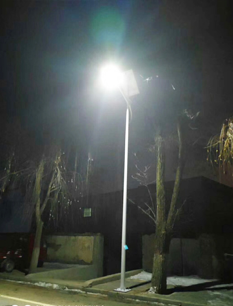 积石山县城关太阳能路灯项目