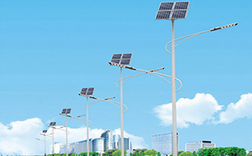 北方冬季城关太阳能路灯的保养要点