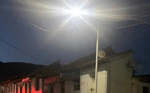 农村院子里最适合的城关太阳能路灯亮度与安装要点 农村院子里最适合的城关太阳能路灯亮度与安装要点